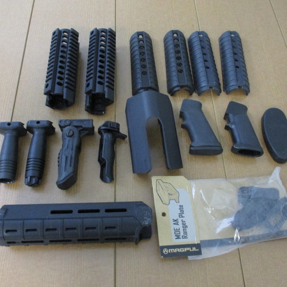 Hunting Tactical Accessories Lot 1